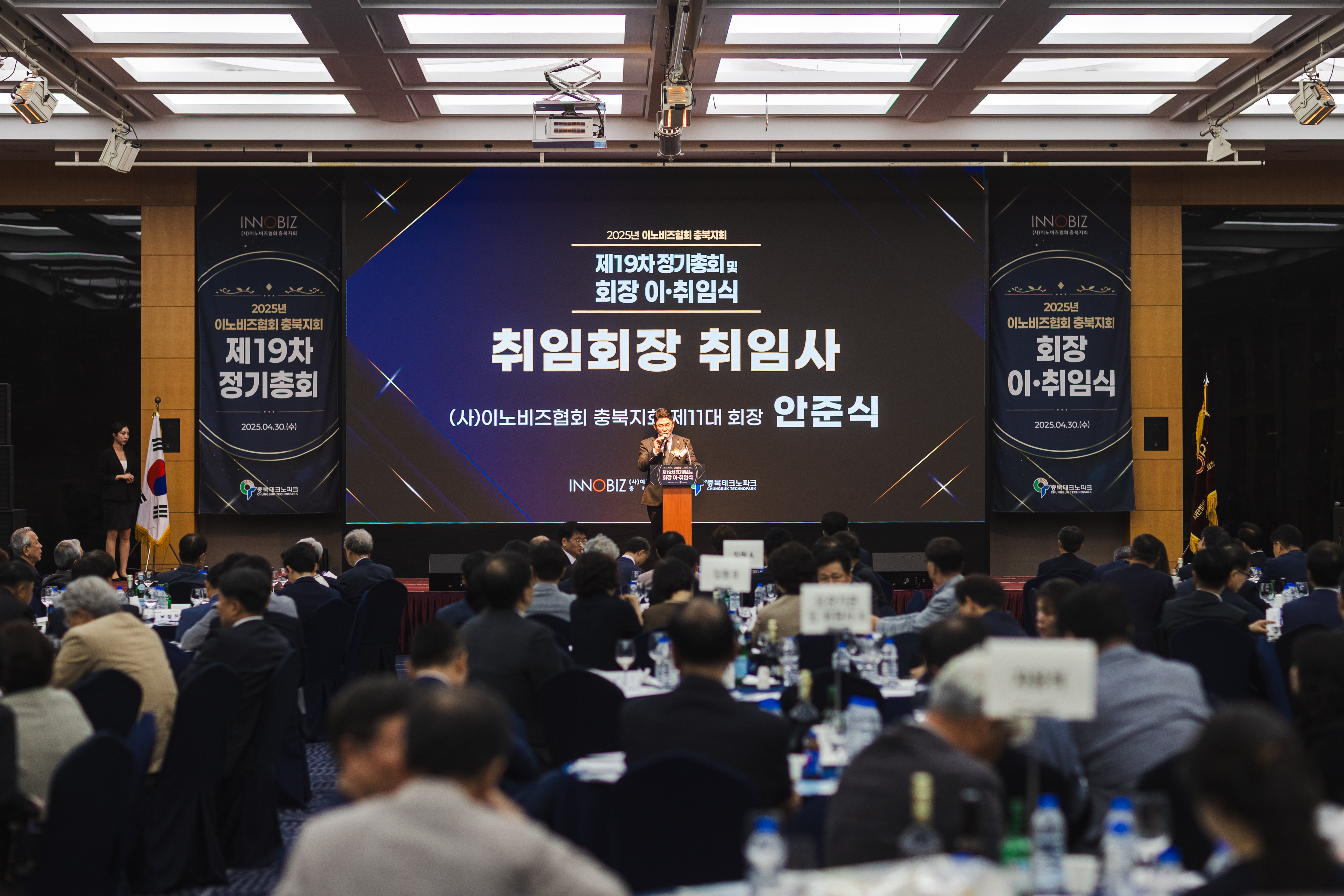 5400bd2ca1adfe507e6692c63a6e8561.jpg